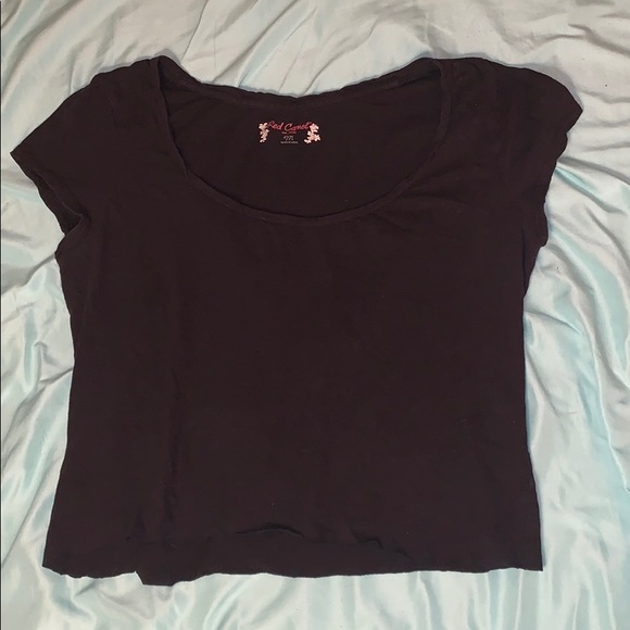 Cropped Low Neck Black Tee - Picture 1 of 2